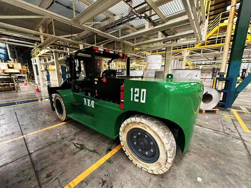 Empilhadeiras elétricas pesadas são o futuro da movimentação de materiais?