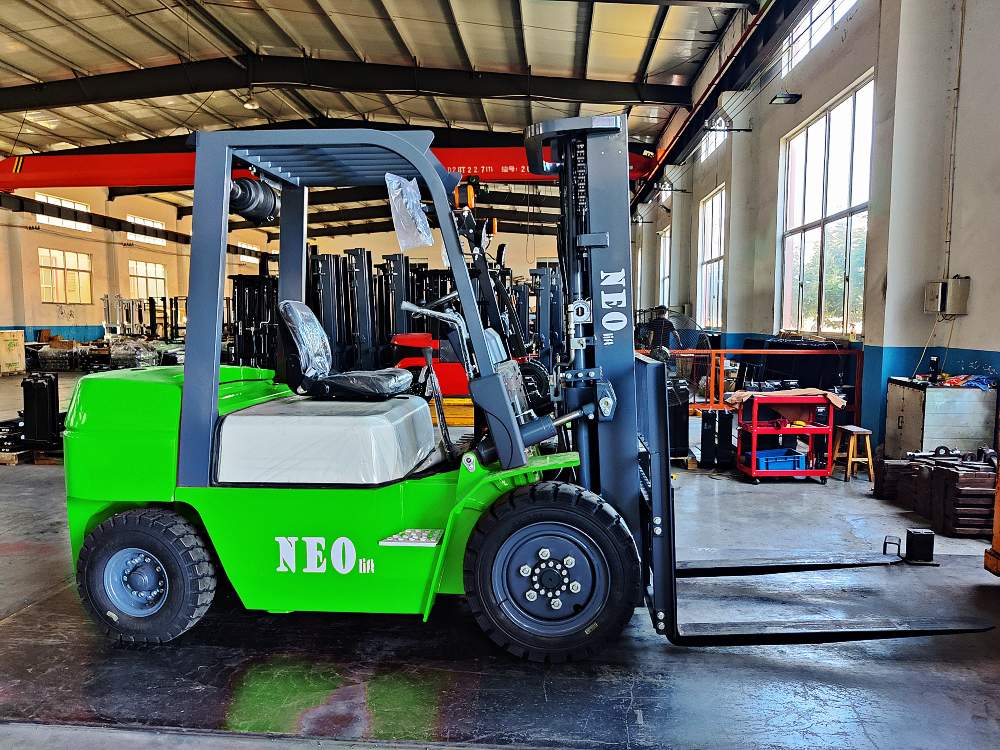 NEOlift Diesel Forklift